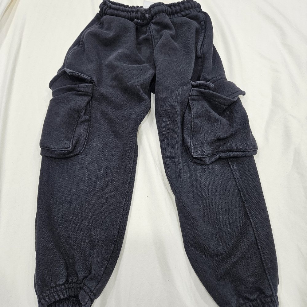 5-6 year old Zara clothing